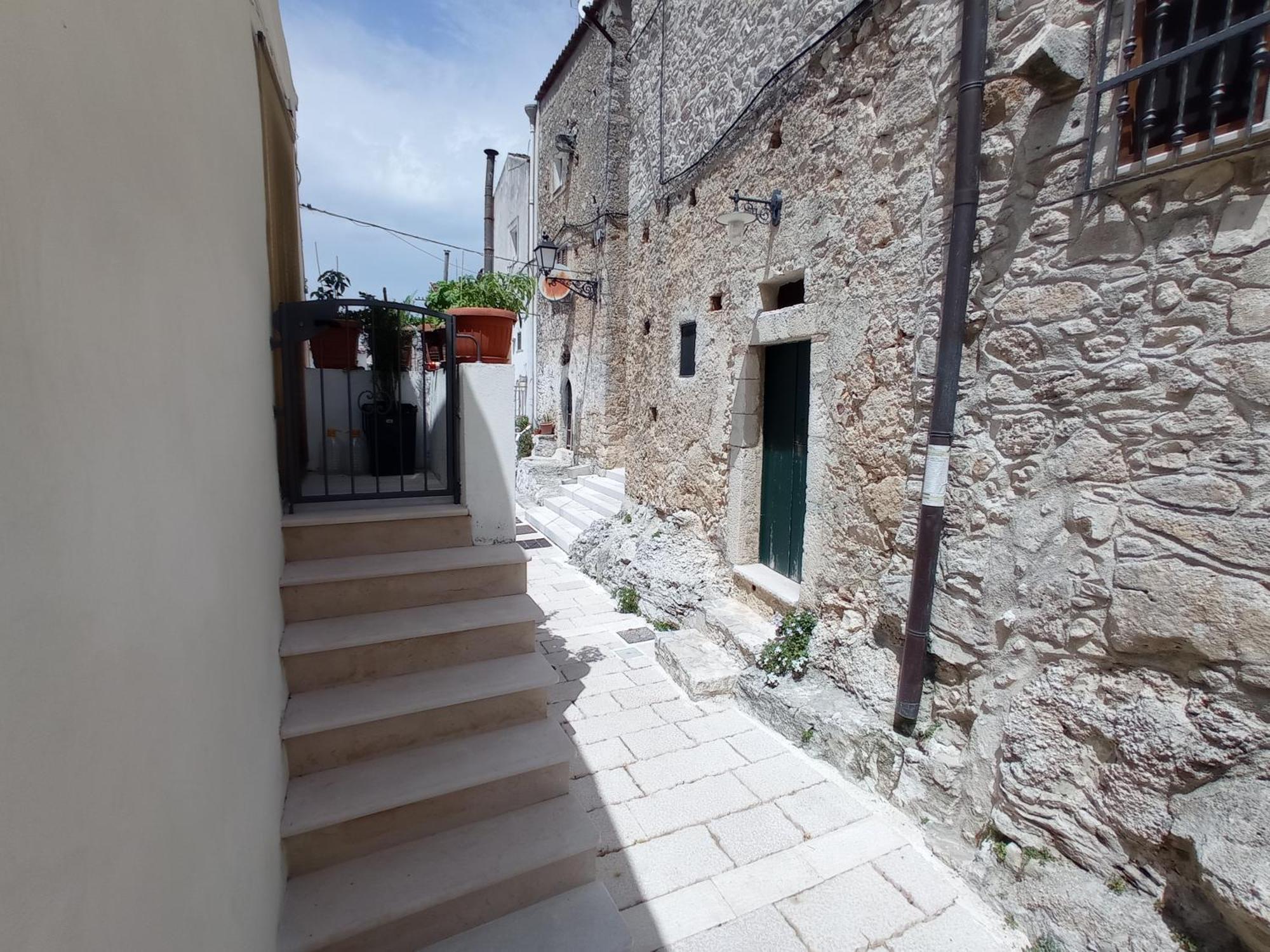 Case Vacanza Al Borgo Antico Vico Del Gargano Exterior foto